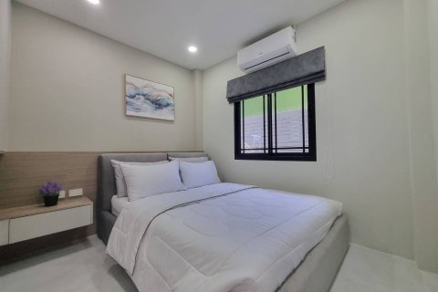 House in Phuket, Thailand 2 bedrooms № 149297 - photo 8