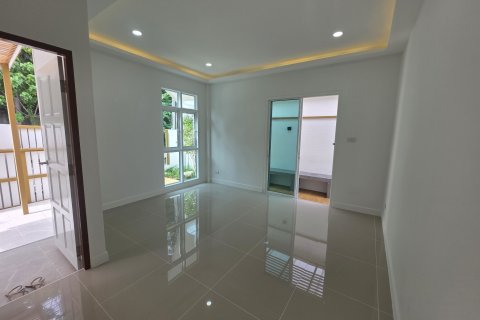 Townhouse in Phuket, Thailand 3 bedrooms № 149299 - photo 5