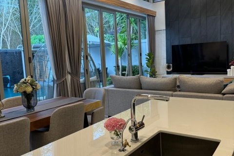 Villa in Phuket, Thailand 3 bedrooms № 149298 - photo 12