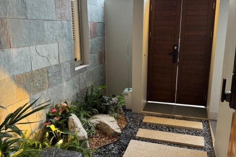 Villa in Phuket, Thailand 3 bedrooms № 149298 - photo 1