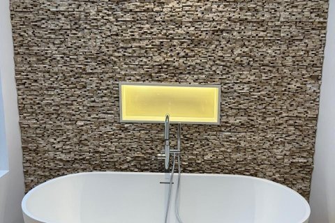 Villa in Phuket, Thailand 3 bedrooms № 149298 - photo 29