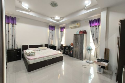 House in Pattaya, Thailand 4 bedrooms № 160303 - photo 11