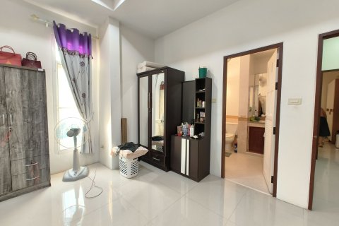 House in Pattaya, Thailand 4 bedrooms № 160303 - photo 14