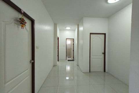 House in Pattaya, Thailand 4 bedrooms № 160303 - photo 21