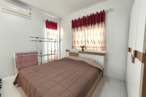 House in Pattaya, Thailand 4 bedrooms № 160303 - photo 15