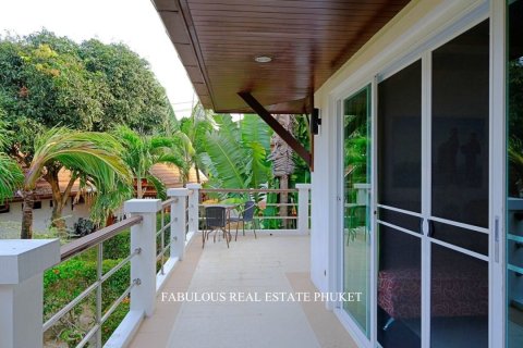 Villa in Rawai, Thailand 3 bedrooms № 179752 - photo 9