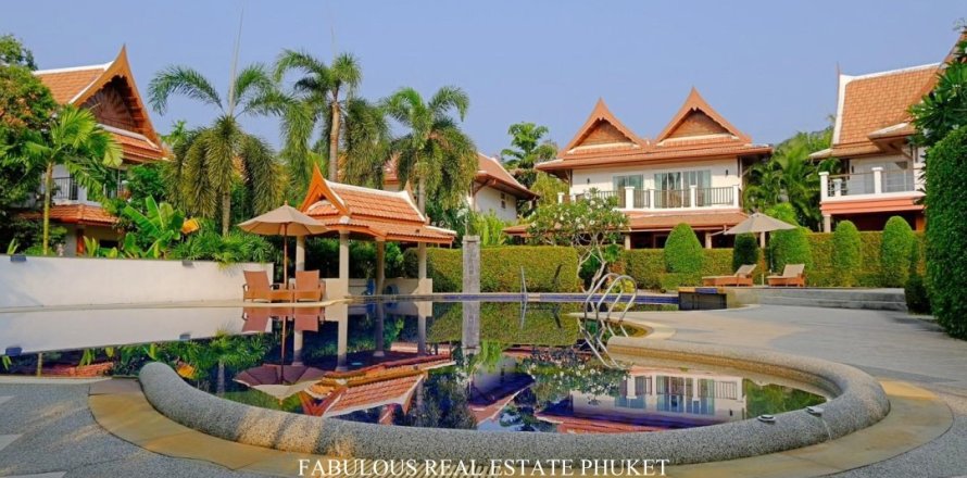 Villa in Rawai, Thailand 3 bedrooms № 179752
