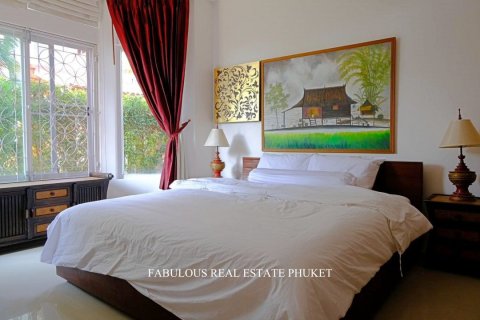 Villa in Rawai, Thailand 3 bedrooms № 179752 - photo 5