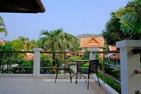 Villa in Rawai, Thailand 3 bedrooms № 179752 - photo 6