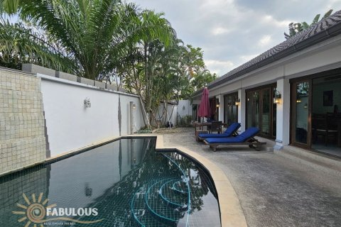Villa in Kathu, Thailand 4 bedrooms № 179751 - photo 7