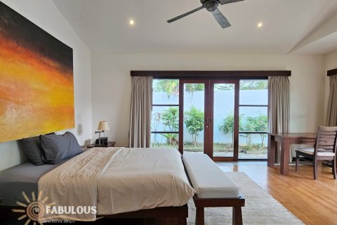 Villa in Kathu, Thailand 4 bedrooms № 179751 - photo 12