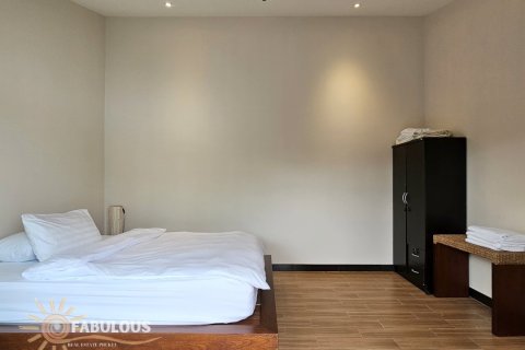 Villa in Kathu, Thailand 4 bedrooms № 179751 - photo 19