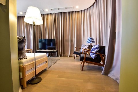 Condo in Watthana, Bangkok, Thailand, 2 bedrooms  № 139442 - photo 2