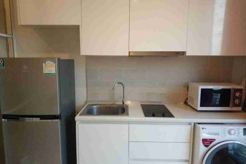 Condo in Phaya Thai, Bangkok, Thailand, 1 bedroom № 183522 - photo 8