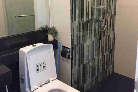 Condo in Thonburi, Bangkok, Thailand, 1 bedroom № 183521 - photo 4