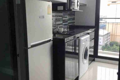 Condo in Thonburi, Bangkok, Thailand, 1 bedroom № 183521 - photo 6