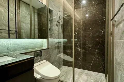 Condo à Khlong Toei, Bangkok, Thaïlande, 2 chambres  № 149377 - photo 10