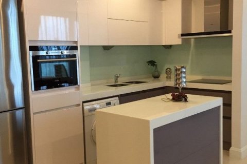 Кондоминиум с 2 спальнями в Патхум Ване, Бангкок, Таиланд № 139802 - фото 4
