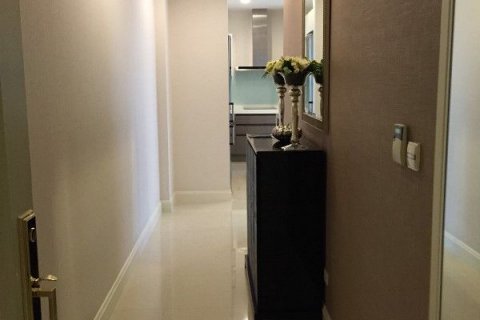 Кондоминиум с 2 спальнями в Патхум Ване, Бангкок, Таиланд № 139802 - фото 12