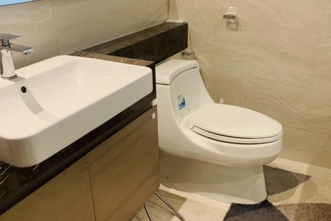 Студия в кондо в Банг Раке, Бангкок, Таиланд № 139801 - фото 5