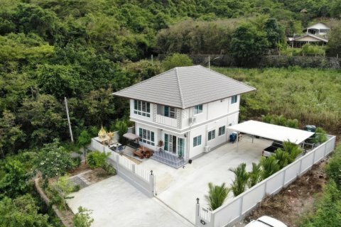 Дом в Паттайе, Таиланд с 5 комнатами  № 168172 - фото 1