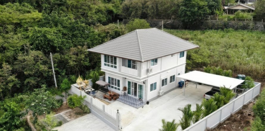 Дом в Паттайе, Таиланд с 5 комнатами  № 168172