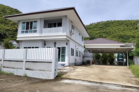 Дом в Паттайе, Таиланд с 5 комнатами  № 168172 - фото 4