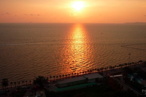 Condo on Jomtien Beach, Pattaya, Thailand, 1 bedroom № 204150 - photo 11