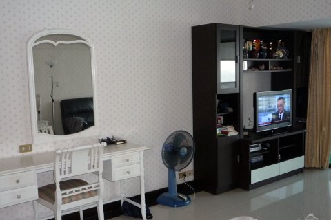 Condo on Jomtien Beach, Pattaya, Thailand, 1 bedroom № 204150 - photo 3