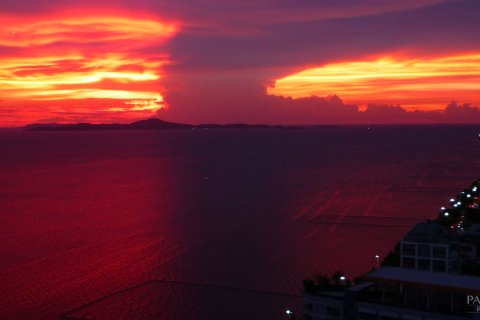Condo on Jomtien Beach, Pattaya, Thailand, 1 bedroom № 204150 - photo 12
