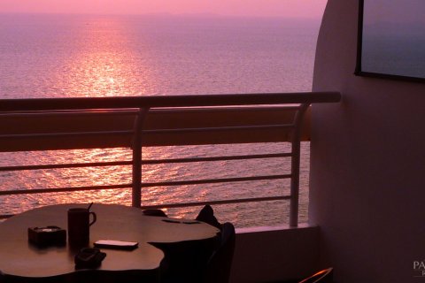 Condo on Jomtien Beach, Pattaya, Thailand, 1 bedroom № 204150 - photo 10