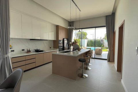 Villa in Hua Hin, Thailand 4 Schlafzimmer № 165393 - Foto 30