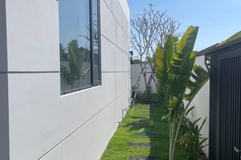 Villa in Hua Hin, Thailand 4 bedrooms № 165392 - photo 16