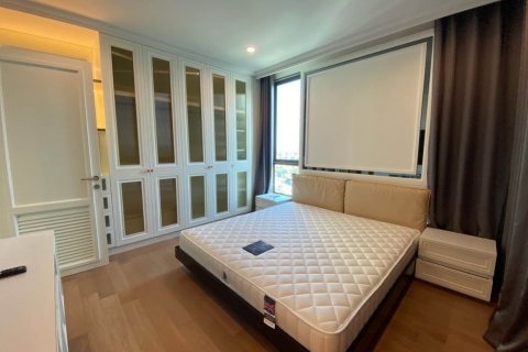 Condo in Bangkok, Thailand, 3 bedrooms  № 143245 - photo 7