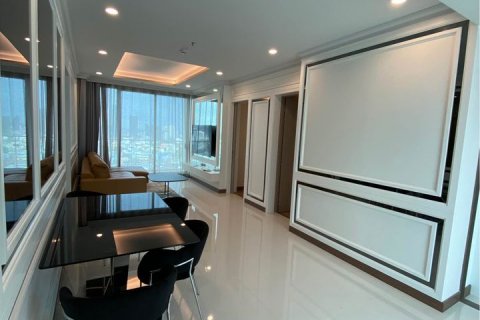 Condo in Bangkok, Thailand, 3 bedrooms  № 143245 - photo 4