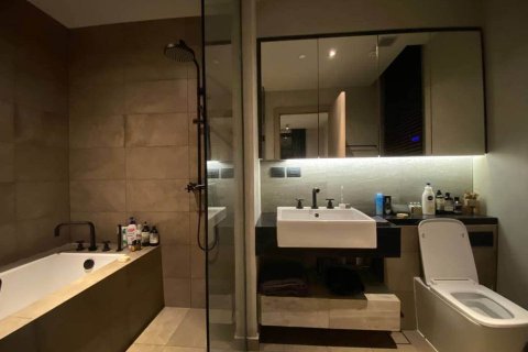 Condo in Bangkok, Thailand, 2 bedrooms  № 143241 - photo 5