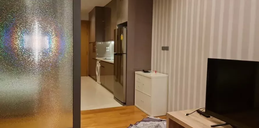 Studio dans le Condo à Watthana, Bangkok, Thaïlande  № 142580