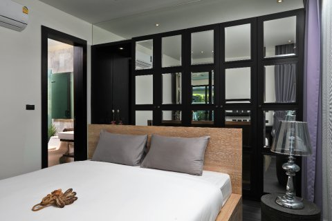 Villa in Chalong, Thailand 2 Schlafzimmer № 223204 - Foto 8