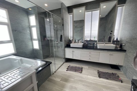 Villa in Hua Hin, Thailand 3 bedrooms № 114375 - photo 9