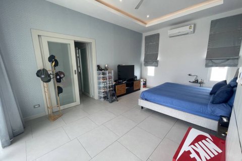 Villa in Hua Hin, Thailand 3 bedrooms № 114375 - photo 7