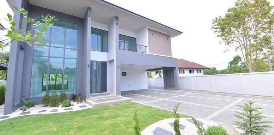 House in Surat Thani, Thailand 3 bedrooms № 170629