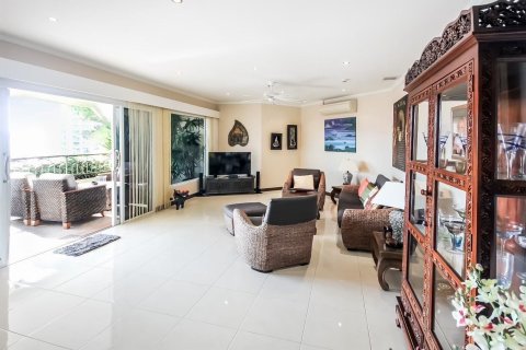 Кондоминиум с 3 спальнями в Паттайе, Таиланд № 170628 - фото 6