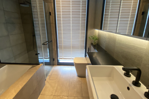 Condo à Watthana, Bangkok, Thaïlande, 2 chambres  № 170632 - photo 11