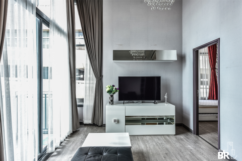 Condo à Bangkok, Thaïlande, 2 chambres  № 184799 - photo 1