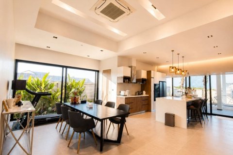 House in Hua Hin, Thailand 3 bedrooms № 179143 - photo 7