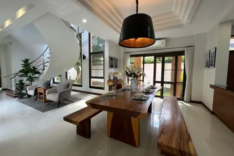 Villa in Pattaya, Thailand 6 bedrooms № 157255 - photo 7