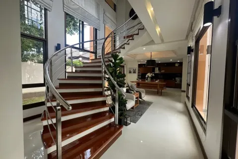 Villa in Pattaya, Thailand 6 bedrooms № 157255 - photo 6