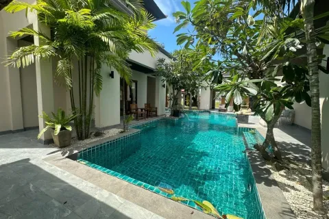 Villa in Pattaya, Thailand 6 bedrooms № 157255 - photo 4