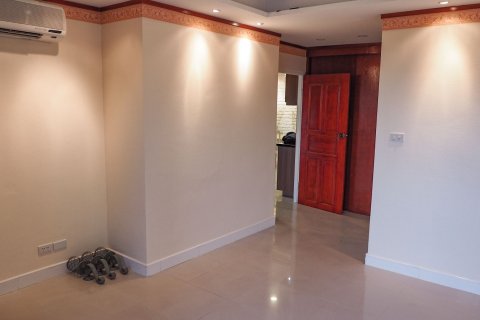 Condo in Pattaya, Thailand, 2 bedrooms  № 148131 - photo 15