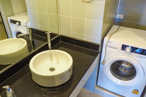 Condo in Pattaya, Thailand, 2 bedrooms  № 148131 - photo 12